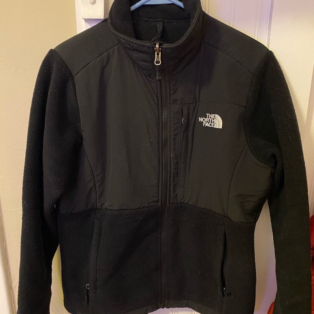 North face women’s Denali jacket